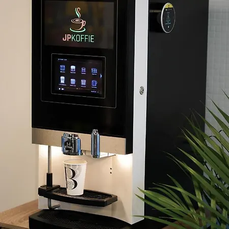 De Admiraal Hostel *