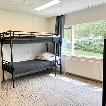 Хостел De Admiraal