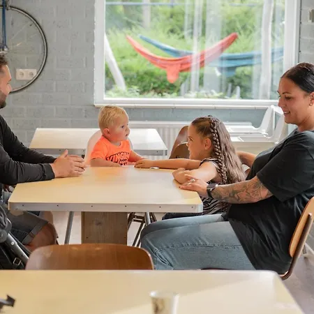 De Admiraal 호스텔